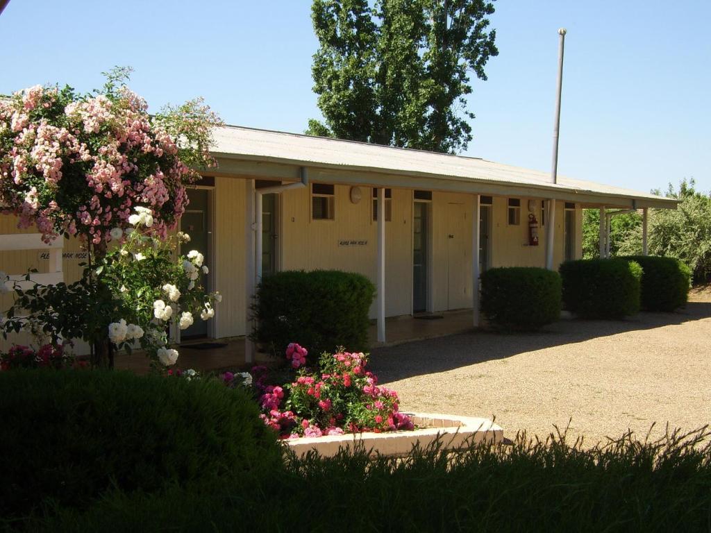 Garden Motor Inn Gundagai Exteriér fotografie