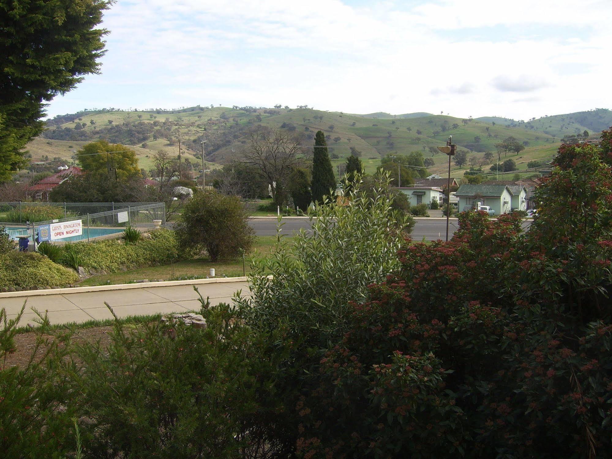 Garden Motor Inn Gundagai Exteriér fotografie