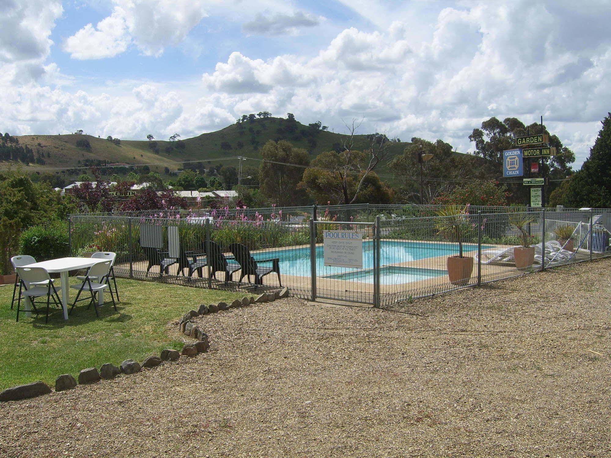 Garden Motor Inn Gundagai Exteriér fotografie