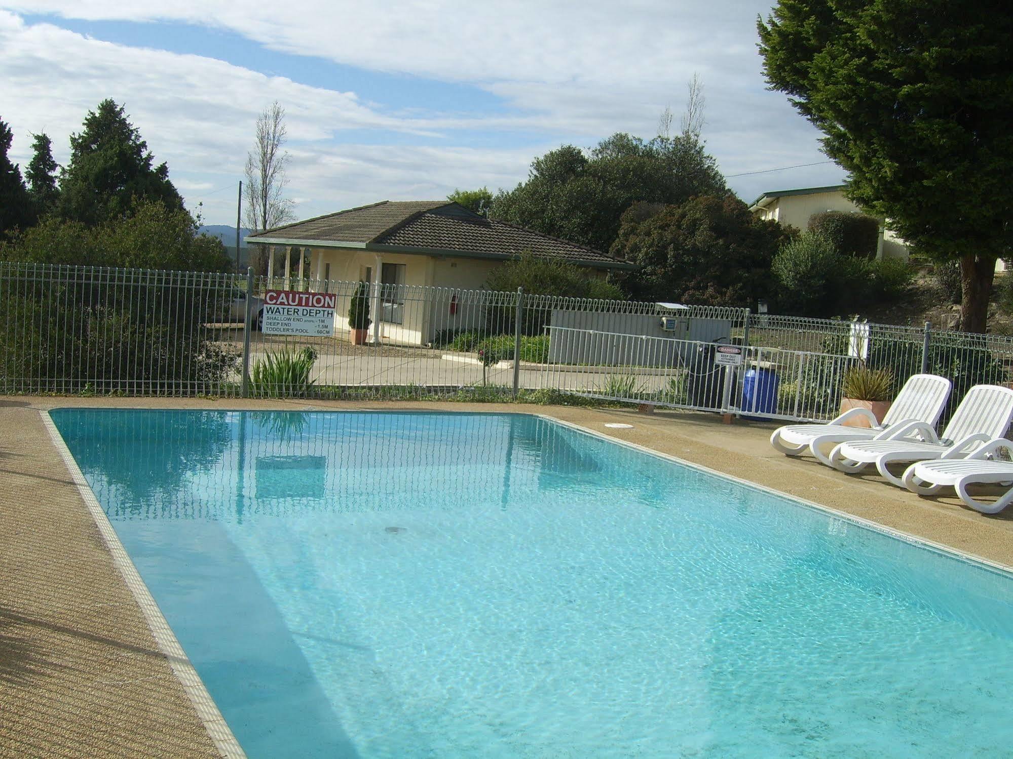 Garden Motor Inn Gundagai Exteriér fotografie